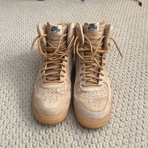 Nike Air Force 1 Flax High